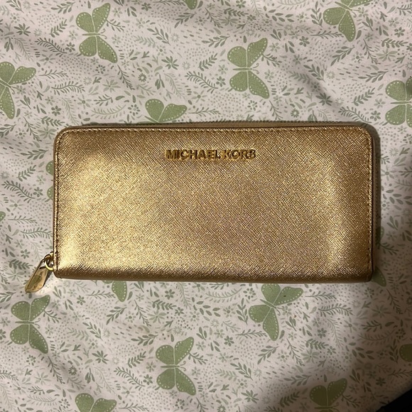 Michael Kors Clutch - Picture 1 of 5
